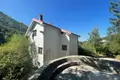 Hütte Kuća 200 m² na Prodaju – Centar, Cetinje