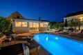 Casa 5 habitaciones 196 m² Split Dalmatia County, Croacia