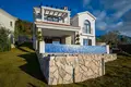 Villa de 2 habitaciones 175 m² Kavac, Montenegro