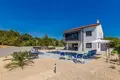 Villa de 4 dormitorios 167 m² Omisalj, Croacia