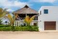 4 bedroom house 6 562 m² San Pedro Mixtepec, Mexico
