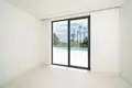 4-Schlafzimmer-Villa 430 m² Estepona, Spanien