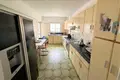 Mieszkanie 3 pokoi 180 m² Nikozja, Cypr