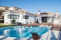 Haus 4 Schlafzimmer 294 m² Dos Hermanas, Spanien
