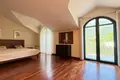 Stadthaus 4 Schlafzimmer  Lastva Grbaljska, Montenegro