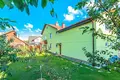 Casa de campo 370 m² Marjaliva, Belarús