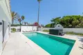 4 bedroom house 200 m² Artola, Spain