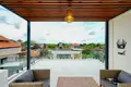 Wohnung 3 Schlafzimmer 213 m² Tumbakbayuh, Indonesien