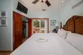 Condo z 2 sypialniami 129 m² West Bay, Honduras