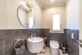 5 bedroom house 498 m² Dos Hermanas, Spain