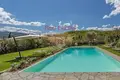Propriété commerciale 1 000 m² à Florence, Italie