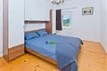 5 room house 330 m² Zrnovnica, Croatia