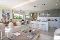 5-Zimmer-Villa 370 m² Estepona, Spanien