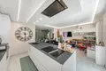 Mieszkanie 18 pokojów 650 m² Soiano del Lago, Włochy