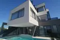 4-Schlafzimmer-Villa 420 m² Opcina Medulin, Kroatien