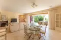 Villa de tres dormitorios 280 m² Francia, Francia