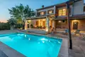 4-Schlafzimmer-Villa 315 m² Grad Sibenik, Kroatien