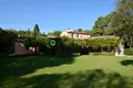 Вилла 6 спален 250 м² во Франции, Франция