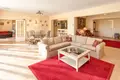 Villa de tres dormitorios 280 m² Francia, Francia