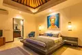 Villa de 2 dormitorios 1 937 m² Seminyak, Indonesia