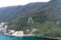 Atterrir  Stoliv, Monténégro