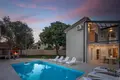 Villa de 4 dormitorios 165 m² Pola, Croacia