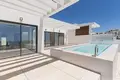 Haus 5 Schlafzimmer 440 m² Dos Hermanas, Spanien