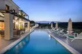4 bedroom house 292 m² Αlmyrida, Greece