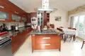 Дом 7 комнат 450 м² Сарыер, Турция