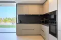Квартира 4 комнаты  Паралимни, Кипр