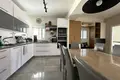 Residential quarter A ne pas manquer ideal appartement familial 4 pieces 2 salles de bains agreable calme lumineux renove et spacieux