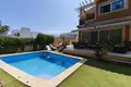 Haus 4 zimmer 405 m² Alicante, Spanien