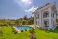 6-Zimmer-Villa 430 m² Muratpasa, Türkei