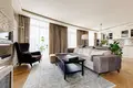Commercial property 2 rooms 88 m² in Warsaw, Poland