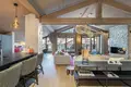 7 room apartment 228 m² in Saint Georges sur Allier, France