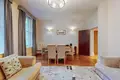 3 bedroom apartment 105 m² in London, United Kingdom