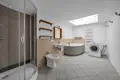 Mieszkanie 4 pokoi 104 m² Warszawa, Polska