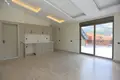 Bliźniak 5 pokojów 185 m² Konyaalti, Turcja