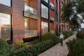 Kompleks mieszkalny New guarded residence with a swimming pool close to the coast and a metro station, Istanbul, Turkey