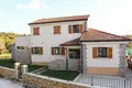 Casa 4 habitaciones 398 m² Opcina Zminj, Croacia