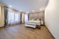 Дом 690 м² Тарасово, Беларусь