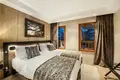Chalet 5 bedrooms  in Courchevel, France