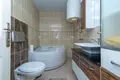 Mieszkanie 3 pokoi 135 m² Mediterranean Region, Turcja