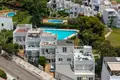 4 bedroom house 240 m² Marbella, Spain