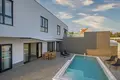 4 bedroom house 375 m² Opcina Milna, Croatia