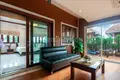 Villa de 4 dormitorios 300 m² Sakhu, Tailandia