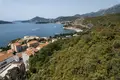 Atterrir  Sveti Stefan, Monténégro