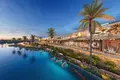 Complexe résidentiel Residential mega complex with a new opera house and developed infrastructure, near the lagoons and the beach, Dubai South, Dubai, UAE