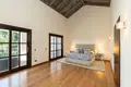 5 bedroom house 647 m² Benahavis, Spain