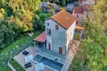 Haus 4 Schlafzimmer 240 m² Buroli, Kroatien